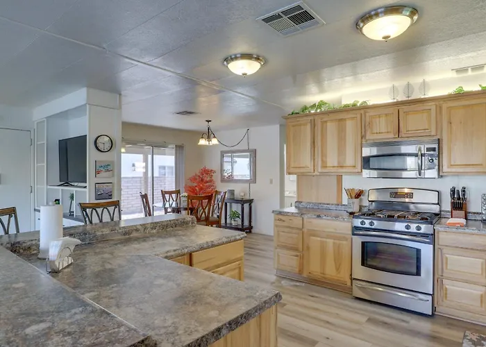 Holiday home Riverfront Bullhead House W/ Balcony! *