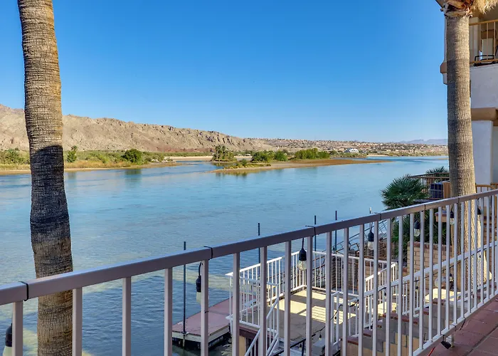Riverfront Bullhead House W/ Balcony! Holiday home *