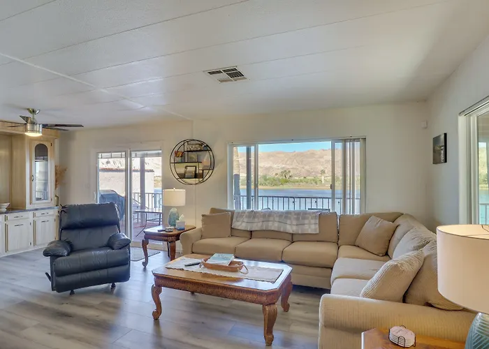 Riverfront Bullhead House W/ Balcony! Bullhead City